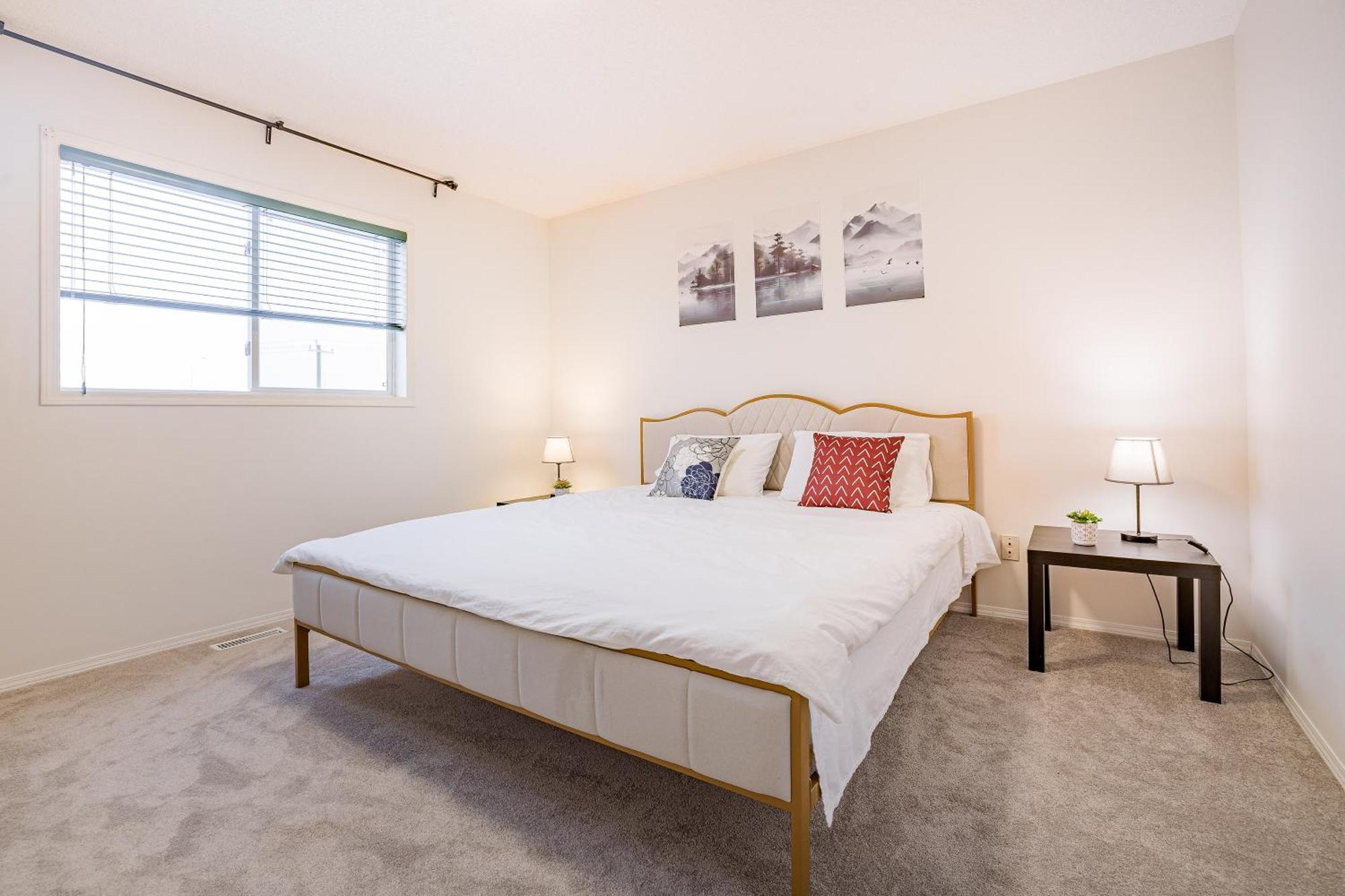 Main Floor Suite, 3 Bdr, 4Bd Spacious And Cozy YYC Dış mekan fotoğraf