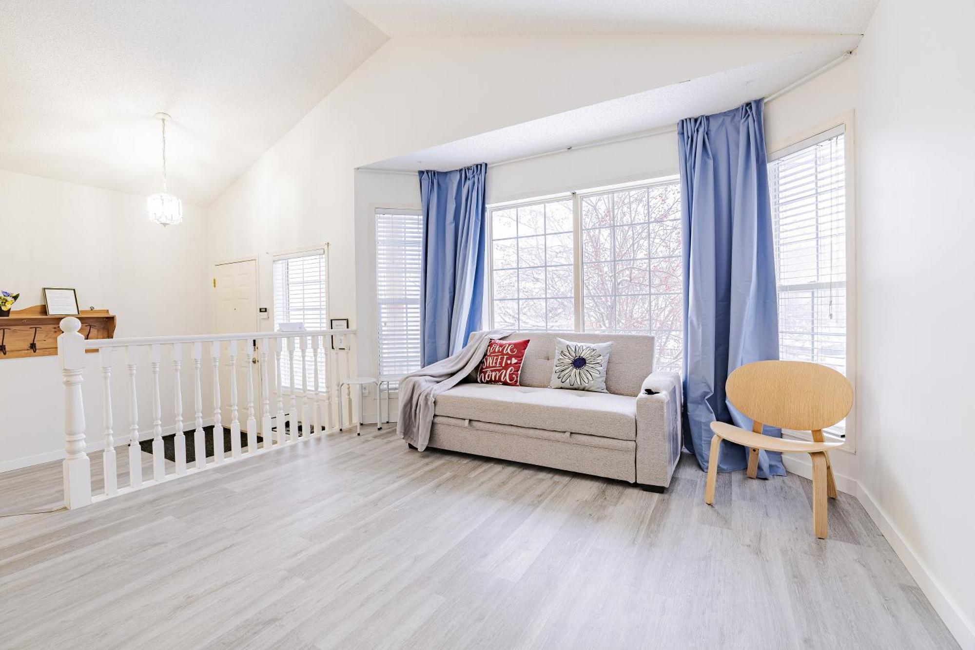 Main Floor Suite, 3 Bdr, 4Bd Spacious And Cozy YYC Dış mekan fotoğraf